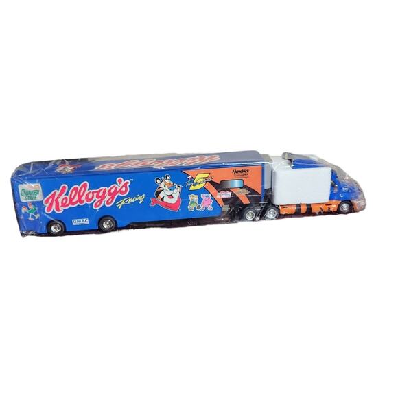 Kellogg's Racing Nascar Terry Labonte #5 Vintage Semi Trailer New Sealed (1996) - Picture 2 of 7